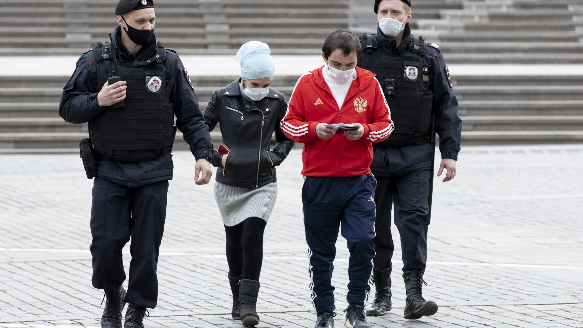 След удължаването на противовирусните мерки в Русия до 11 май