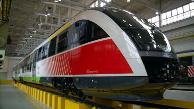 ДЗЗД "Сименс Трон" ще достави новите локомотиви за БДЖ, струват 55,5 млн. лв. без ДДС