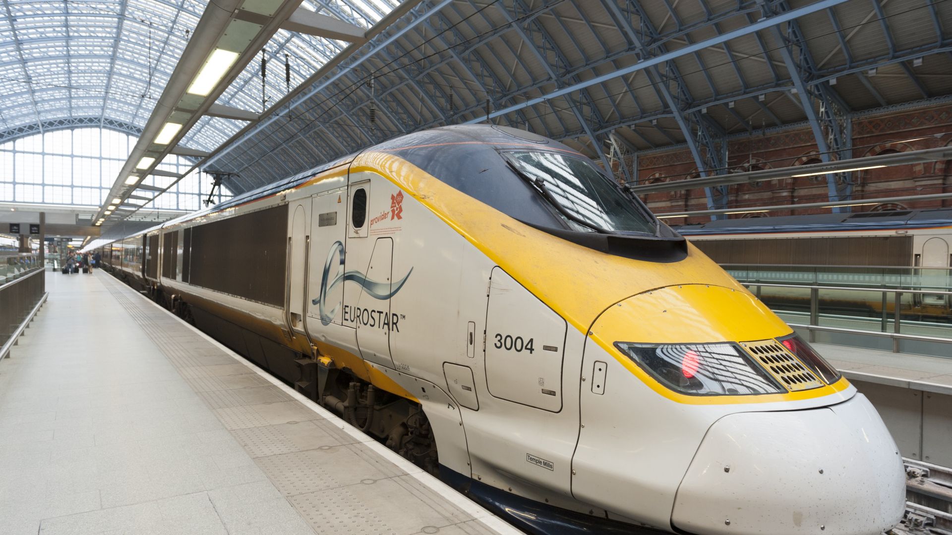 Пътниците на Евростар Eurostar ще трябва задължително да носят маски