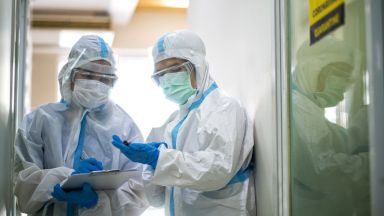 11 заразени медици от четири болници в Пловдив