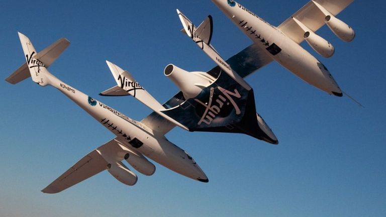 НАСА ще подготвя космически туристи за Virgin Galactic