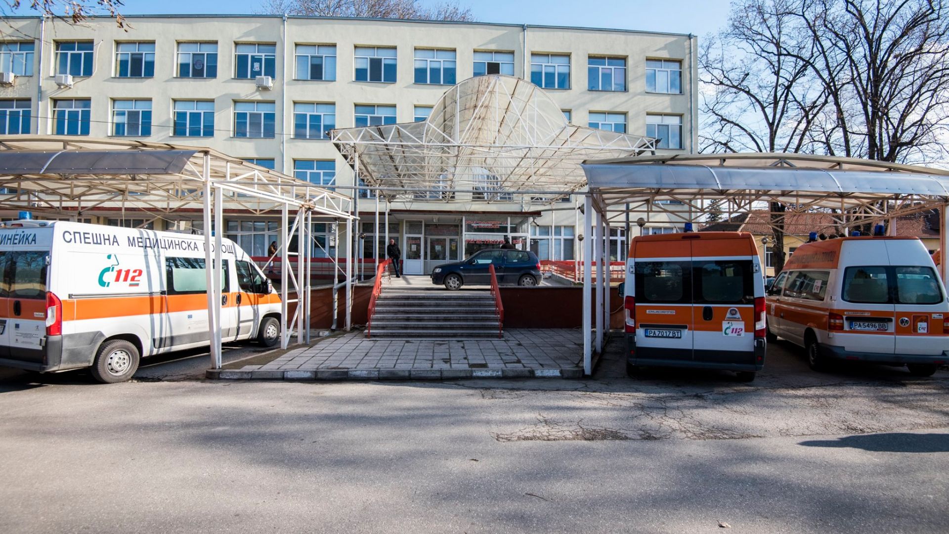 Началникът на отделението по анестезиология реанимация и интензивно лечение д р