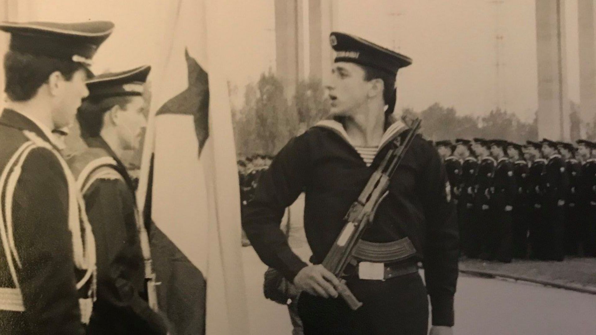 Министърът на младежта и спорта Красен Кралев поздрави Военноморските сили