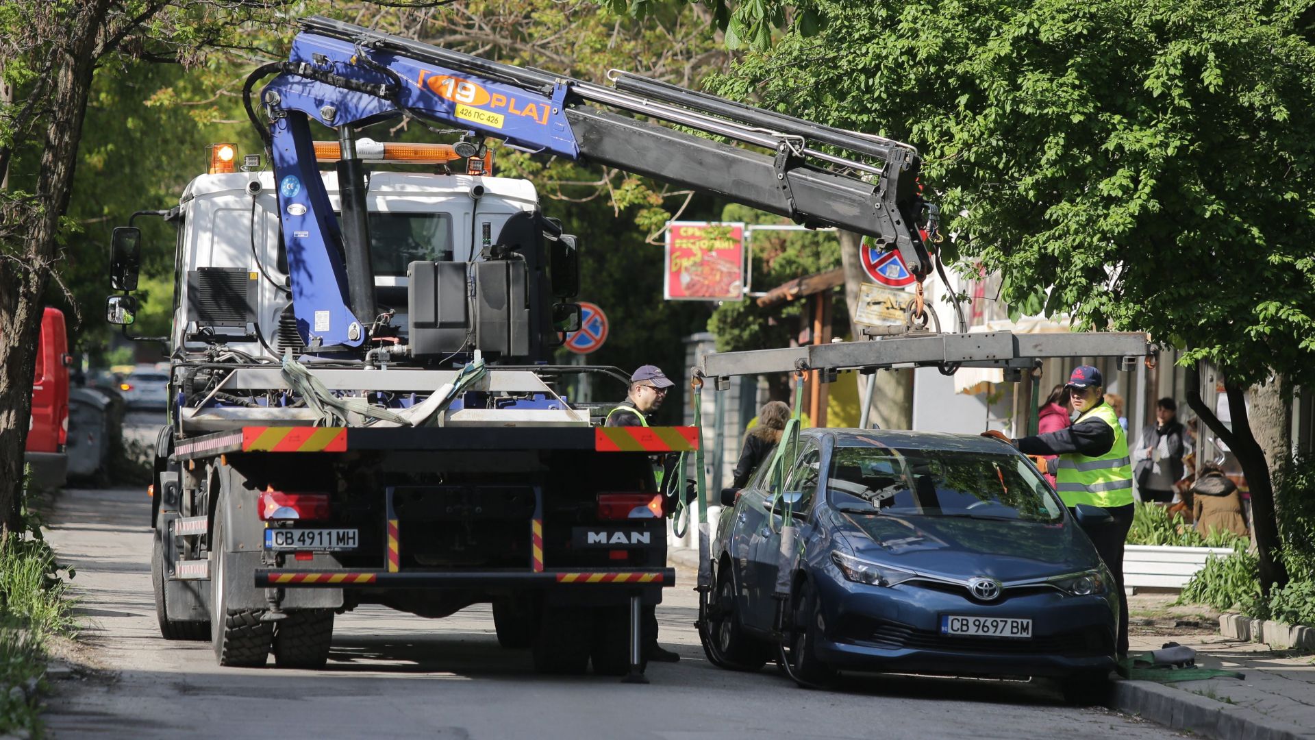Започва миене на съседни улици в кварталите на София които
