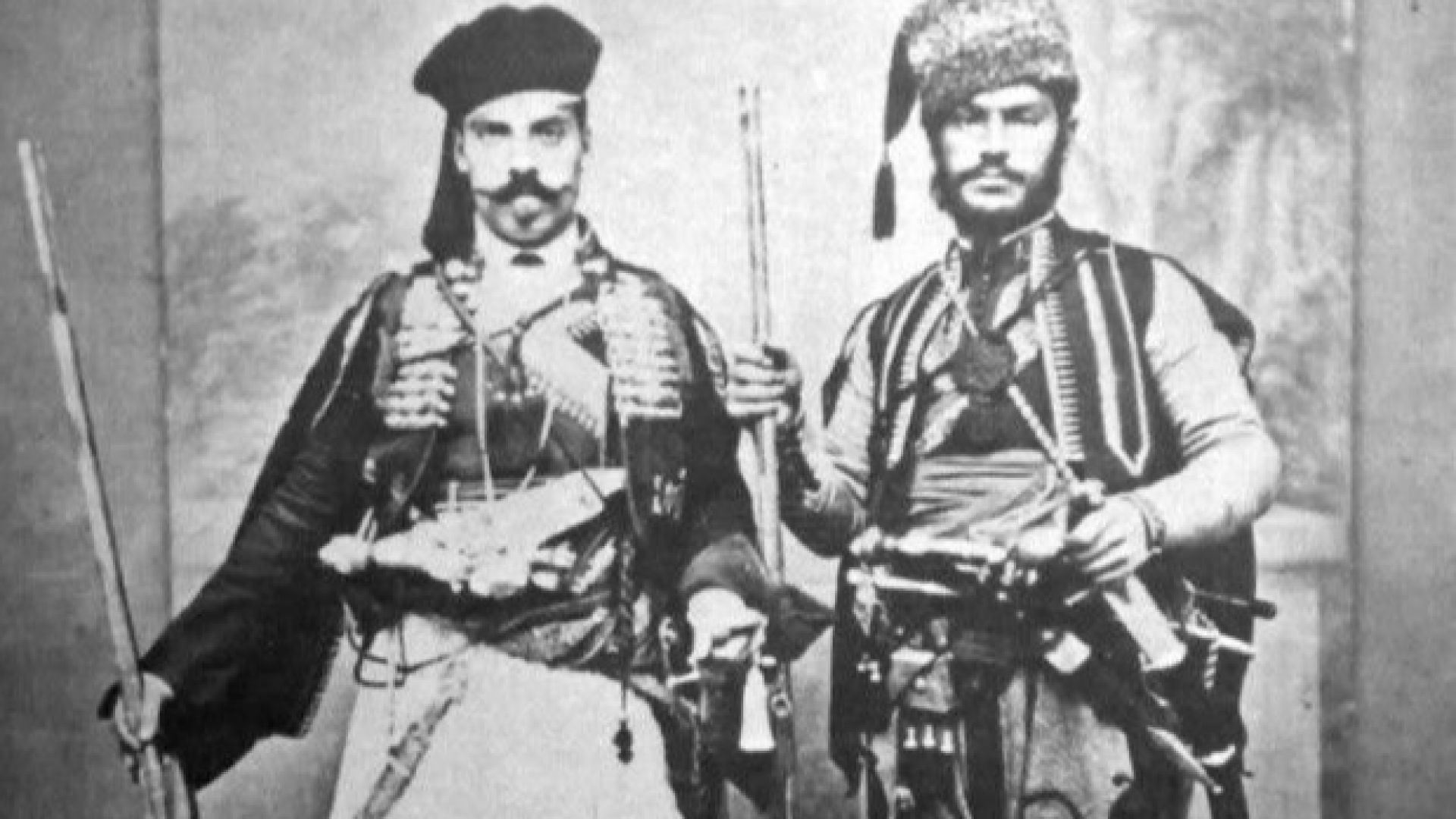 Хаджи Димитър и Стефан Караджа родени в една и съща