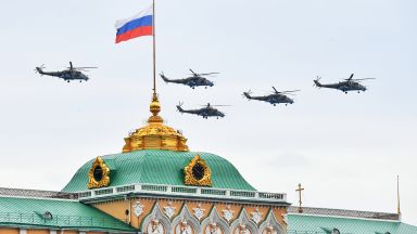  Денят на успеха: Как мина въздушният церемониал над Москва (видео) 