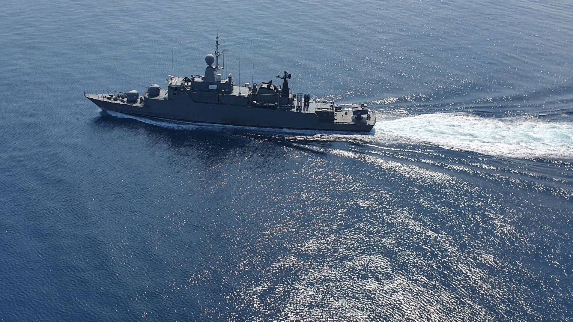 Ирански военен кораб случайно бе ударен от ракета по време