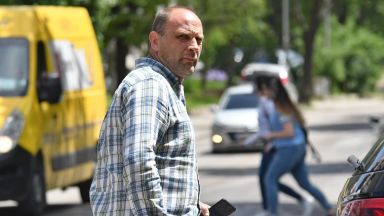 Граждани се събраха пред столичната Пътна полиция за да поискат