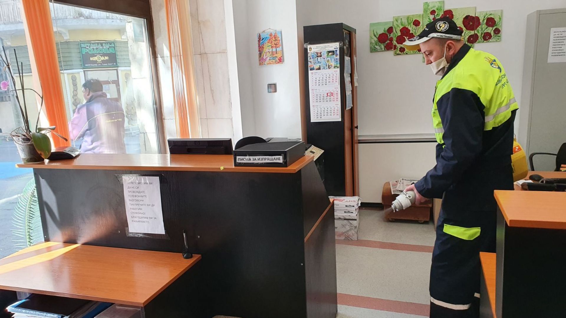 Дезинфекцират Бургас с уникален нанопрепарат осигуряващ антимикробна защита в продължение