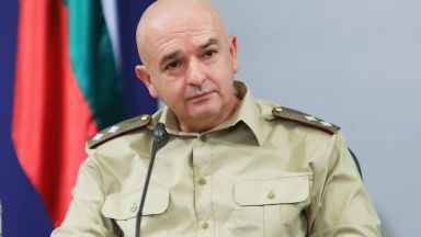 Хората по митингите които са без маска убиват всеки ден