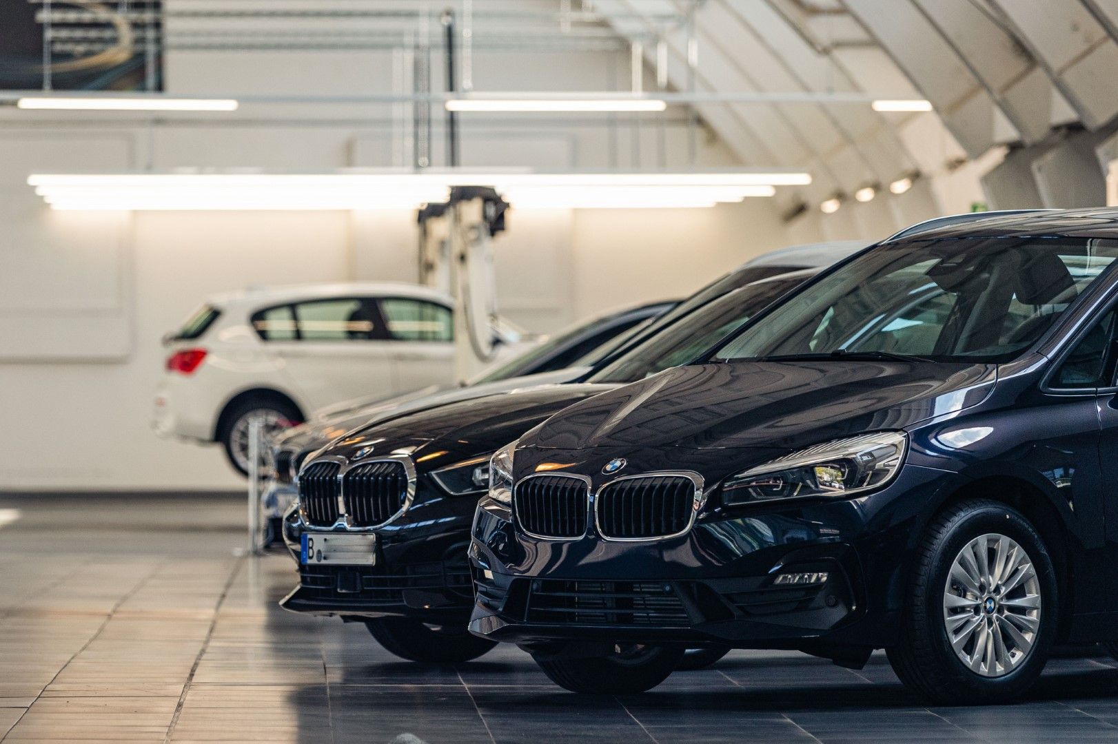 Баварският производител на луксозни коли призова германското правителство да пусне програма за насърчаване на продажбите чрез субсидии