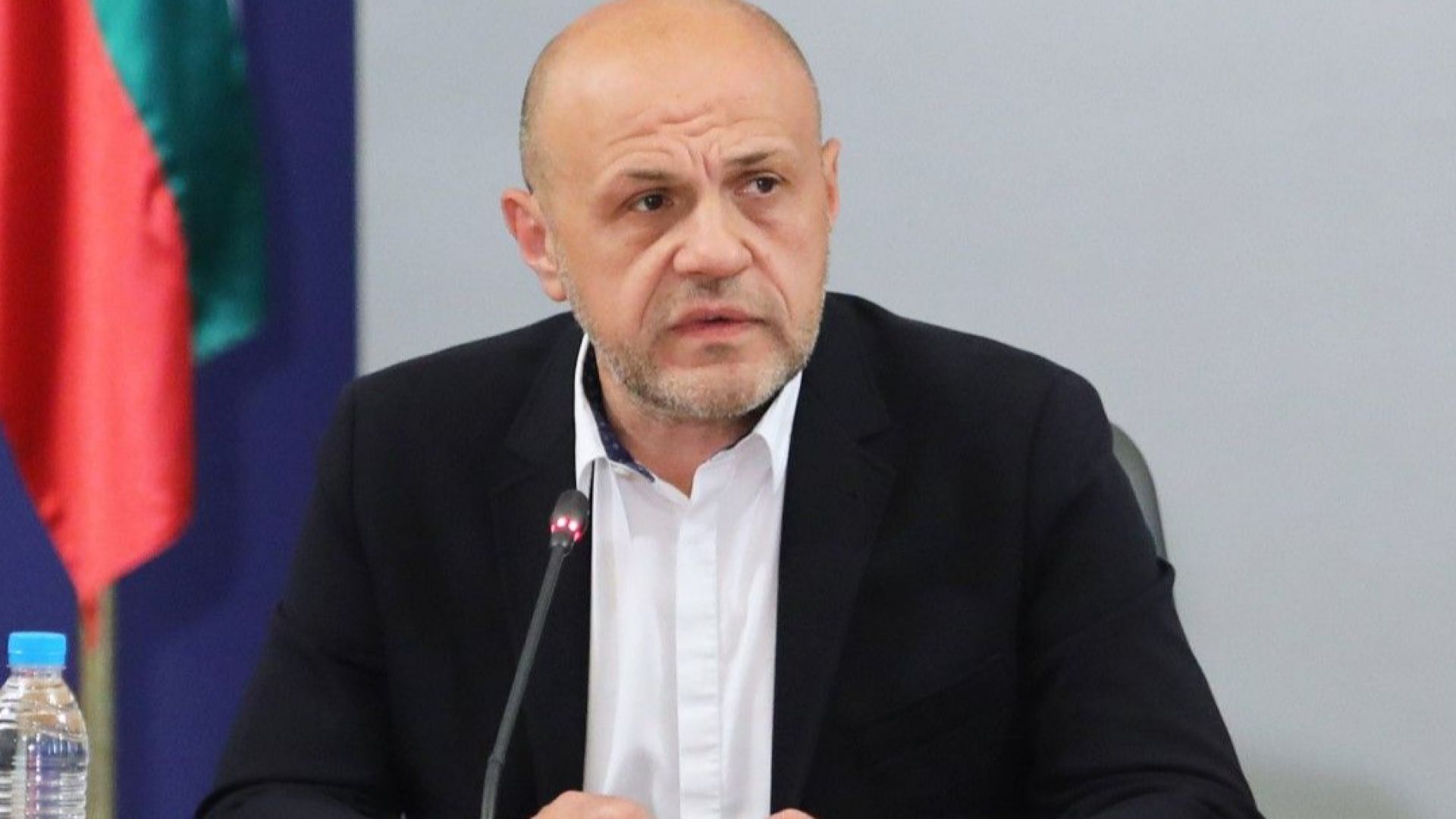 Томислав Дончев след оставката на шефката на ЦИК: Изборите трябва да са машинни