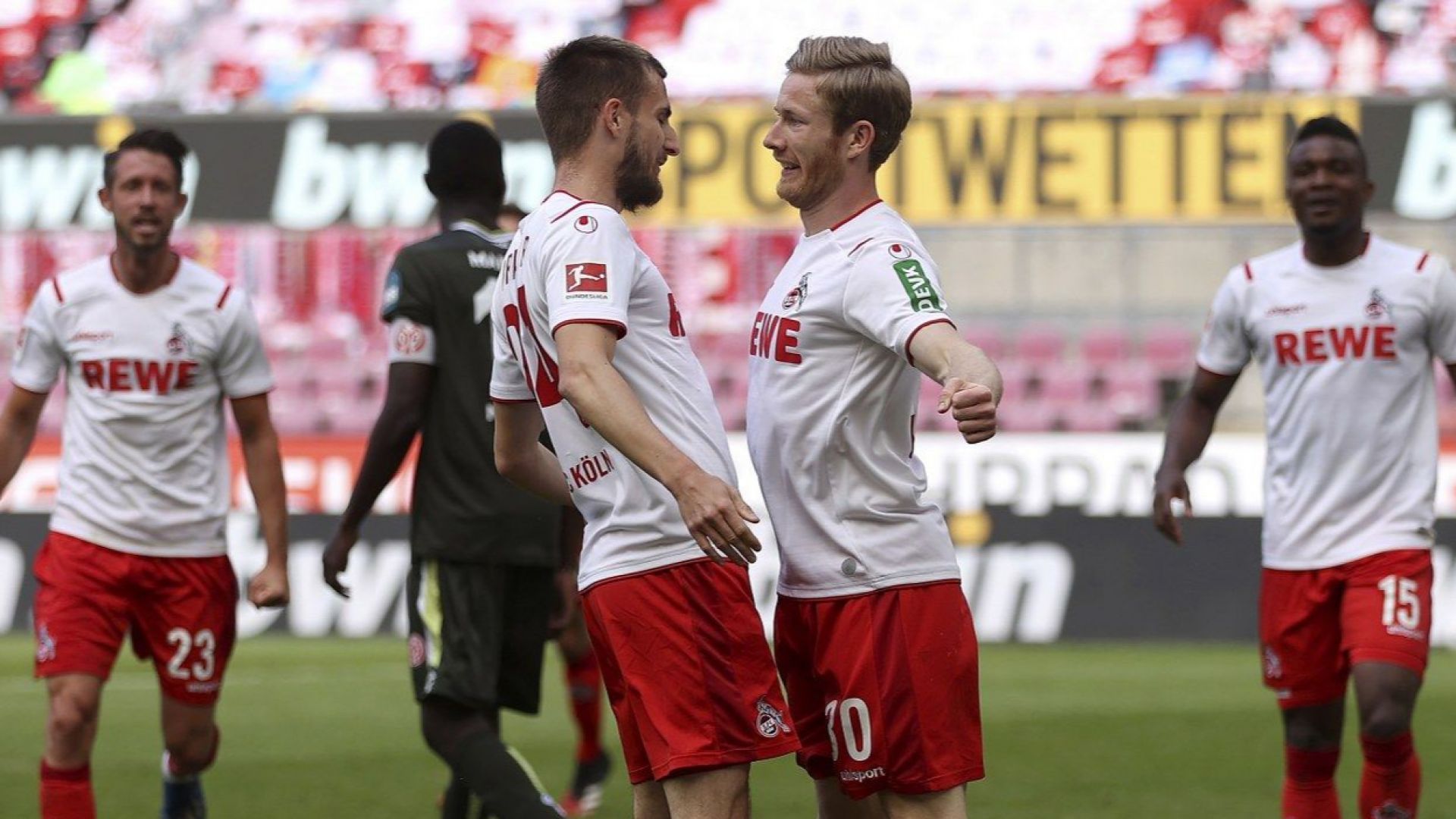 "Козлите" профукаха два гола аванс, нов качествен мач в Бундеслигата