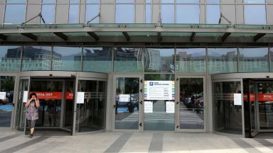 Недопустимо е седмици преди въвеждането на ваксината всички усилия на