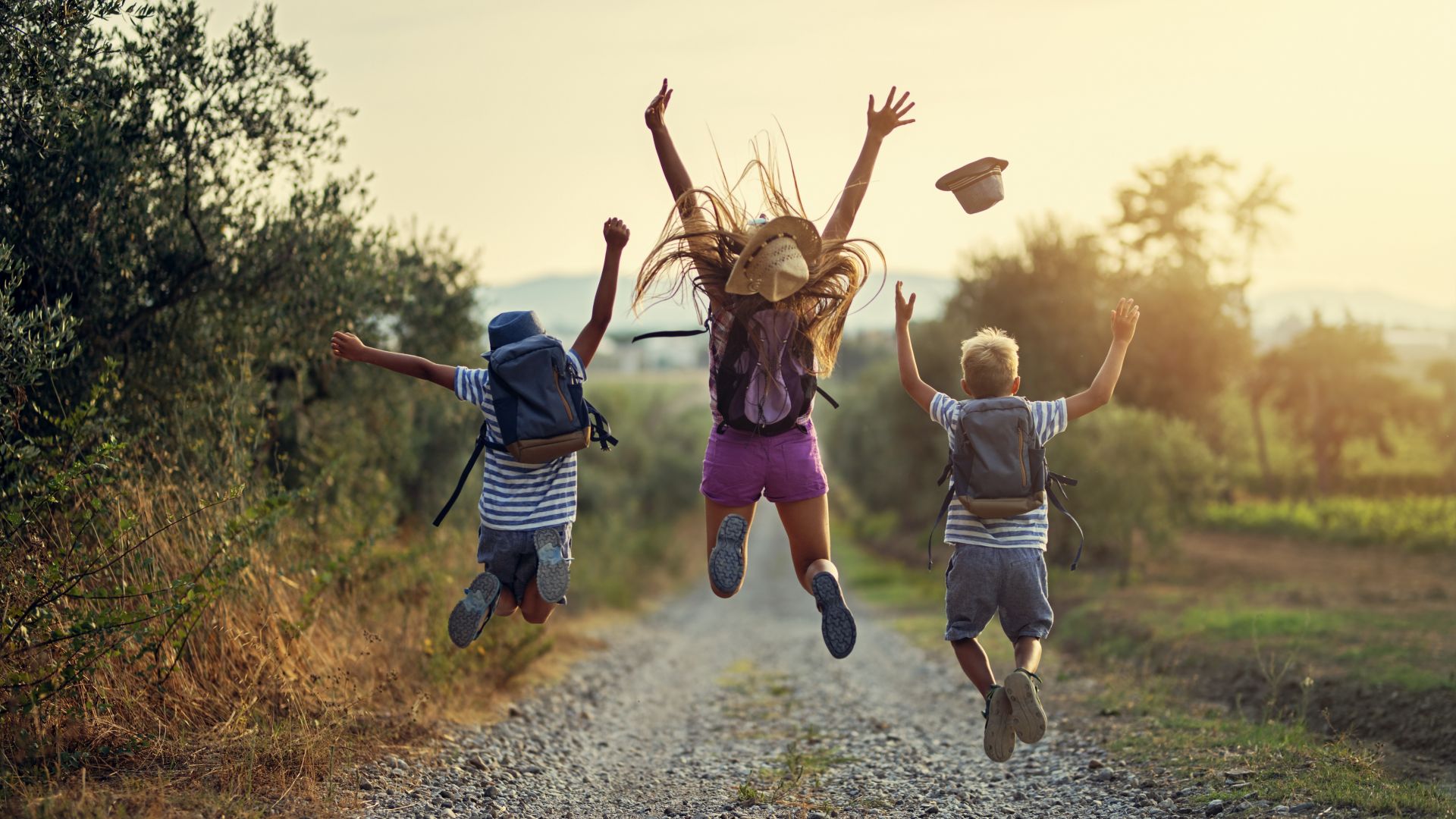 Във връзка с писмо на Министерството на образованието и науката