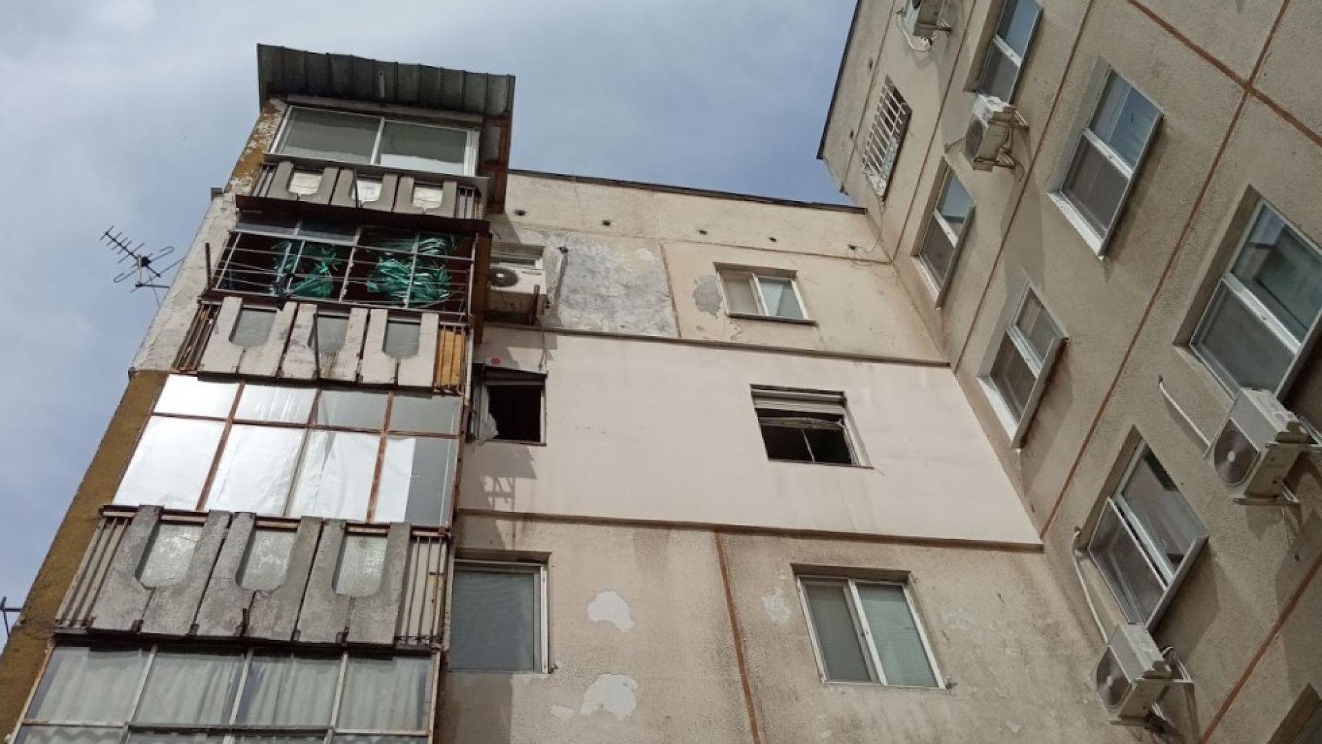 Взривът на газовата бутилка в Пловдив пръснал отломки на 40 метра