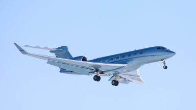 Българин занесе коронавирус със самолет от София в Кипър