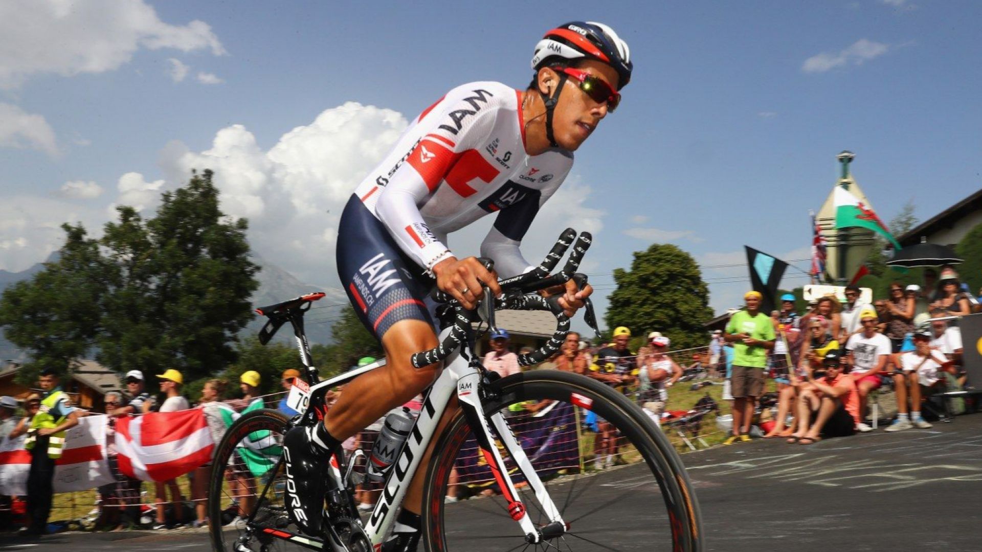 Наказаха за допинг състезател с етапни победи в "Тур дьо Франс"