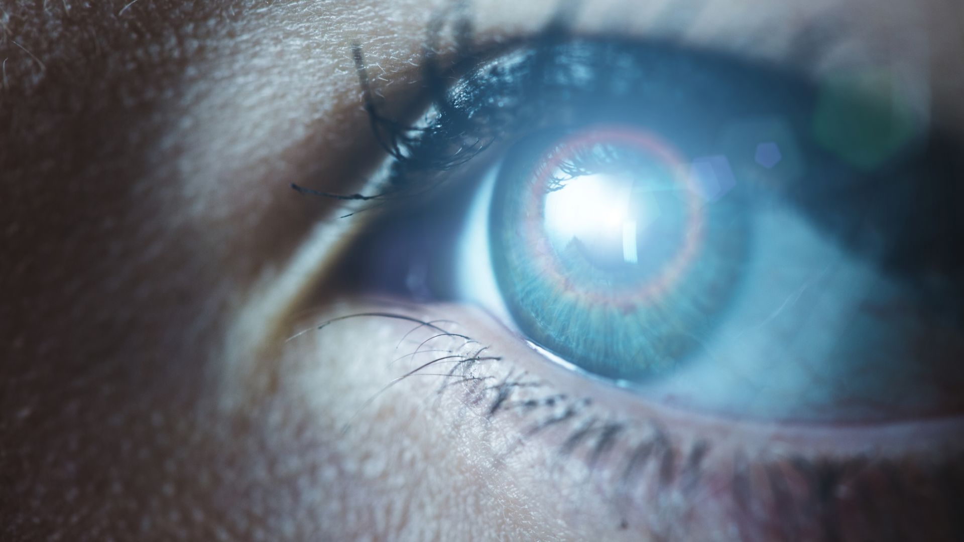 Изкуствено око може да помогне на слепи да прогледнат отново
