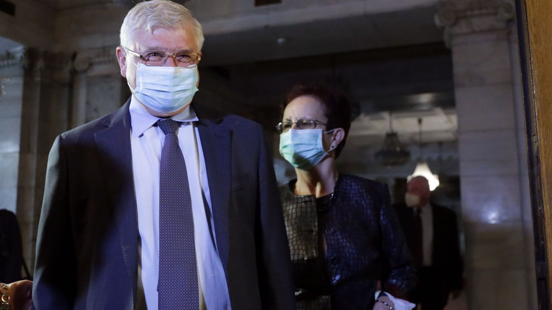 Обсъжда се кои болници да са чист коридор без коронавирус