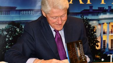 Бил Клинтън издава втория си роман