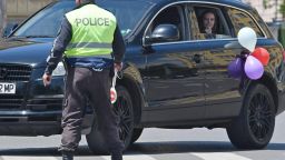 Десетки глоби покрай абитуриентските улични шествия в Русенско