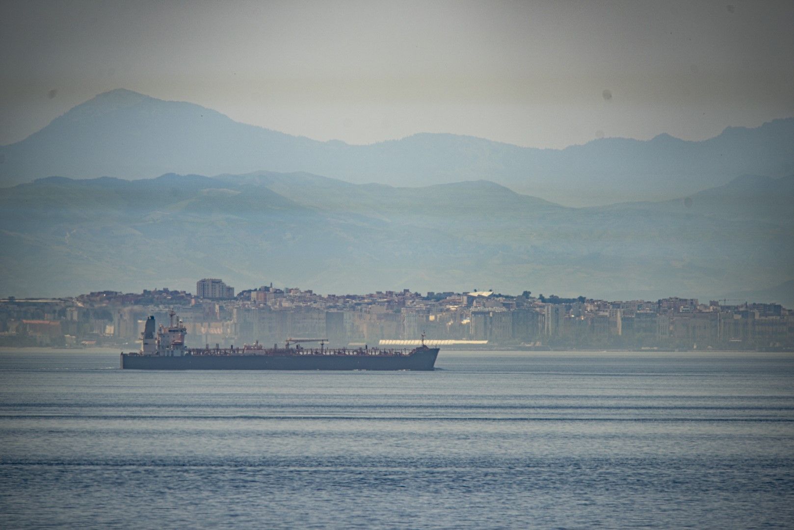 На 20 май иранските танкери преминаха край Гибралтар на път към Венецуела