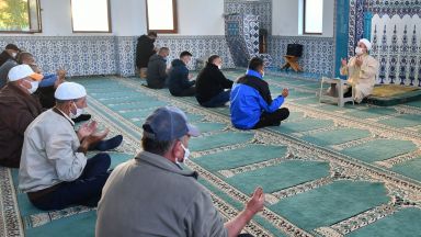 Радев и Борисов поздравиха мюсюлманите по случай Рамазан Байрам