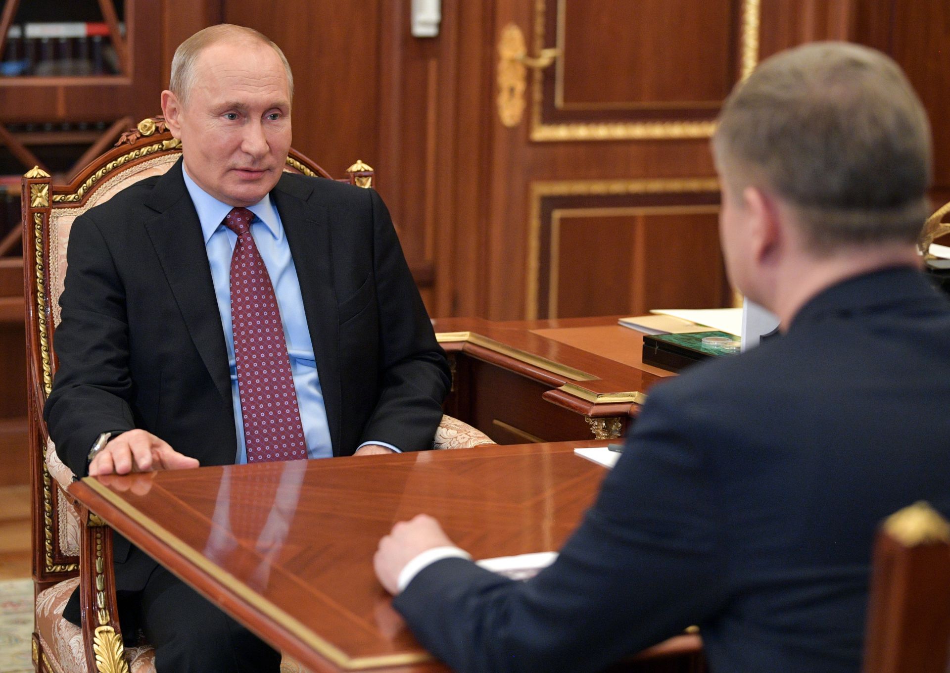 Владимир Путин се е срещнал с шефа на руските държавни железници Олег Белозеров