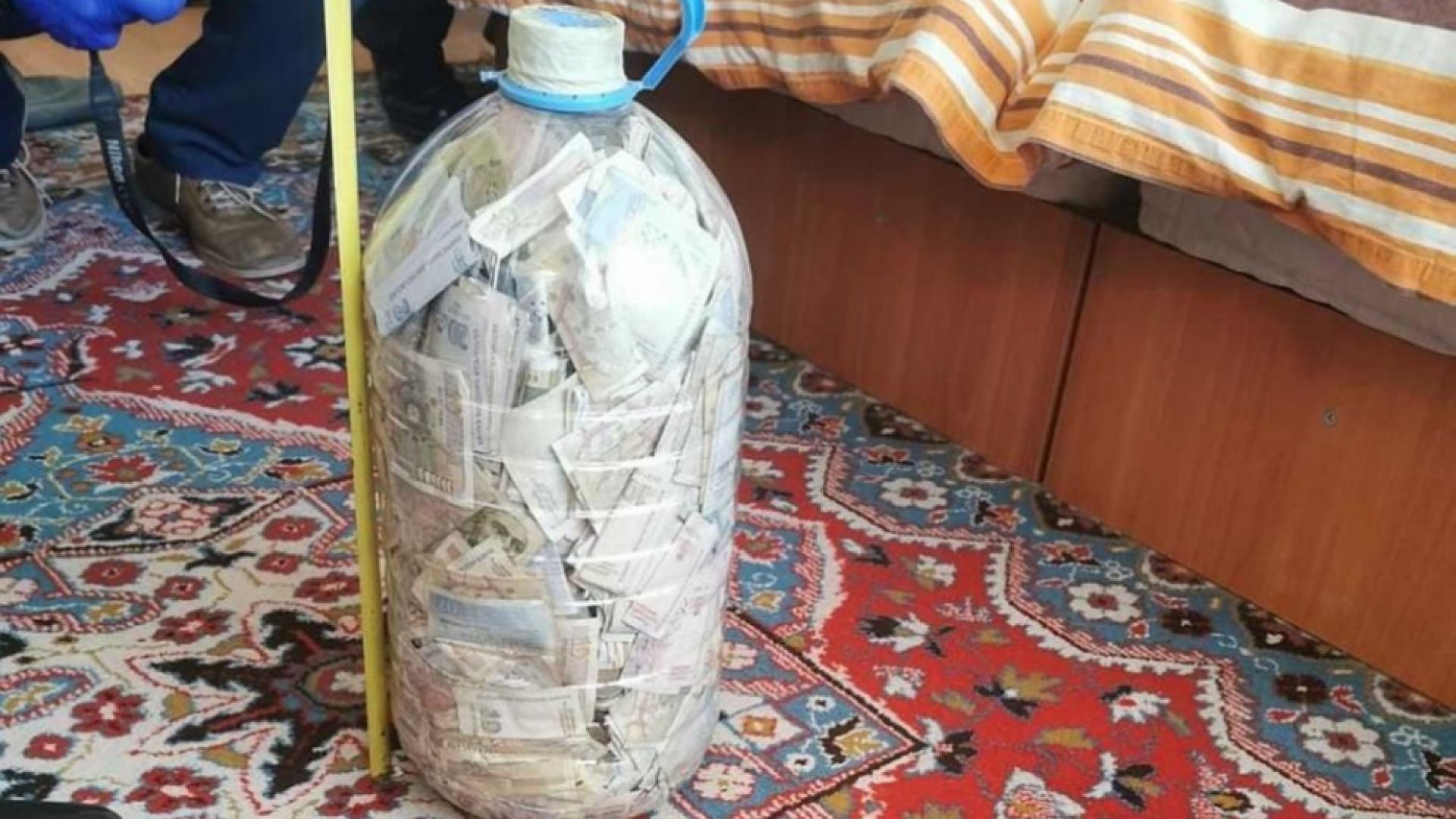 24 годишен мъж и 22 годишна жена са задържани във Варна при