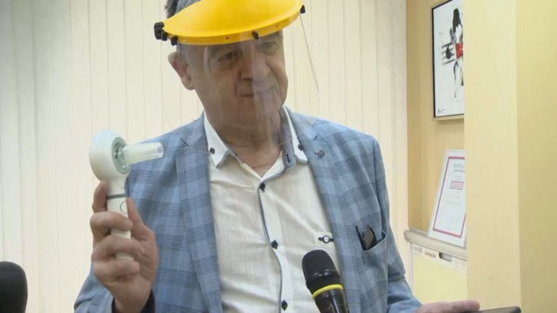 Български термометър хваща коронавирус още преди да се появят симптомите