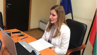 Ангелкова обяви пред ЕС, че България ще стартира туристическите пътувания