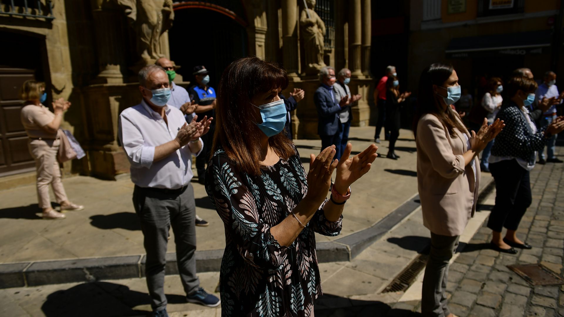 Гняв в Испания! Хора с коронавирус няма да могат да гласуват