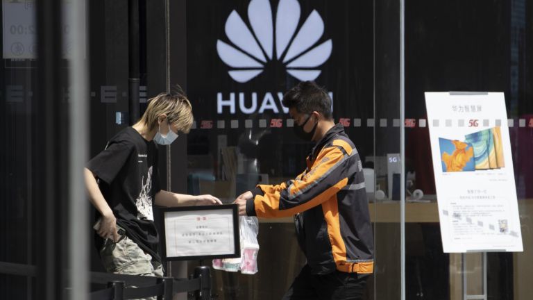 Интелигентните интернет мрежи на Huawei ускоряват дигиталната трансформация