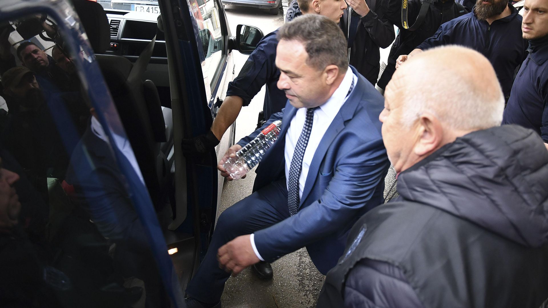 Прокуратурата повдигна обвинения на зам министъра на околната среда и водите