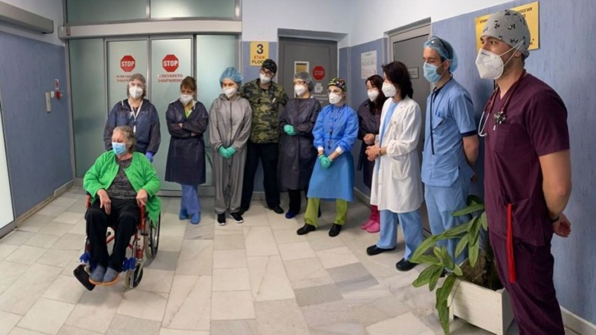 75 годишната леля Здравка от село Петърч бе изписана от УМБАЛ