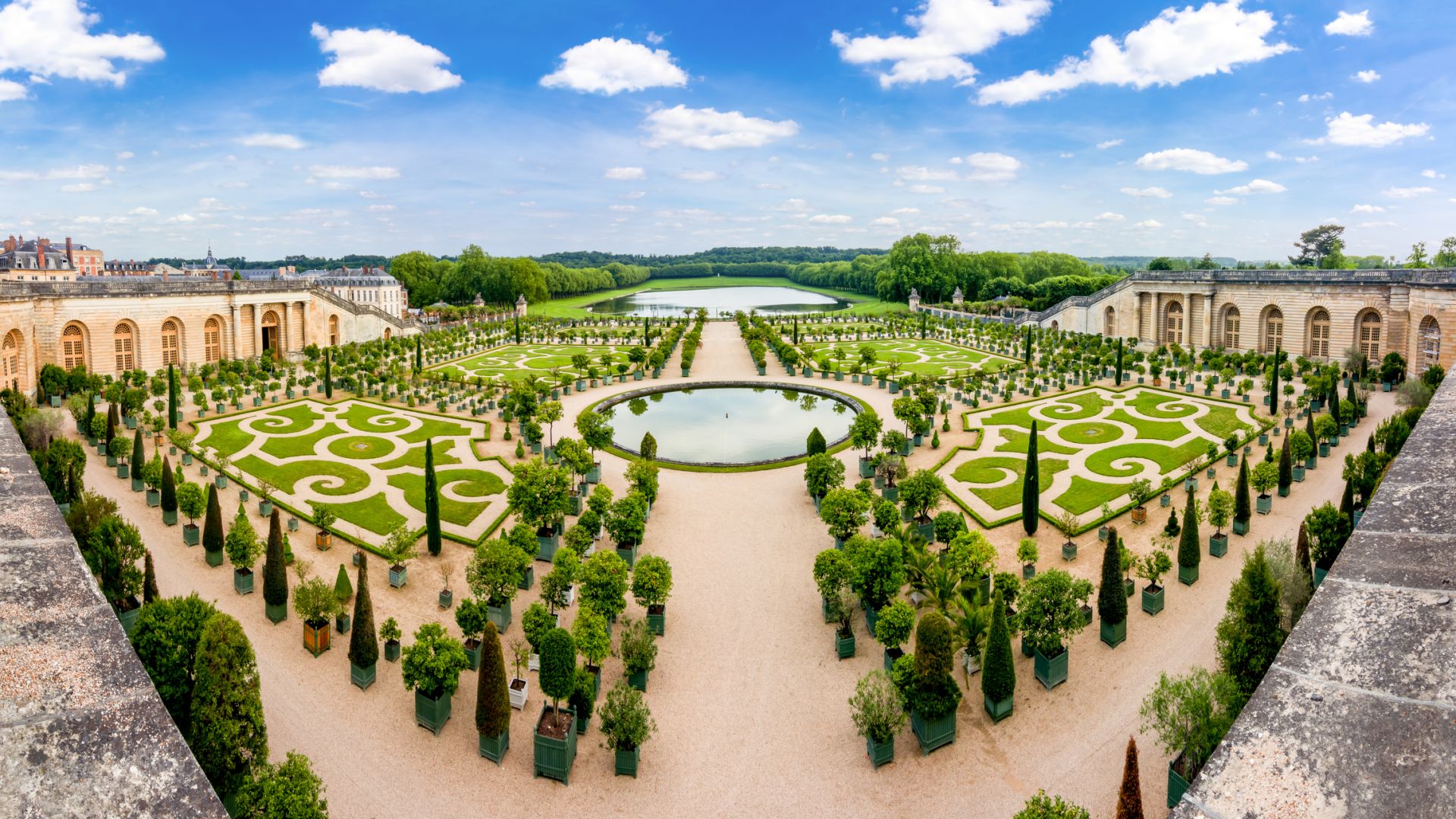 Градините на Версай - театърът за игра и разгул на кралските особи 