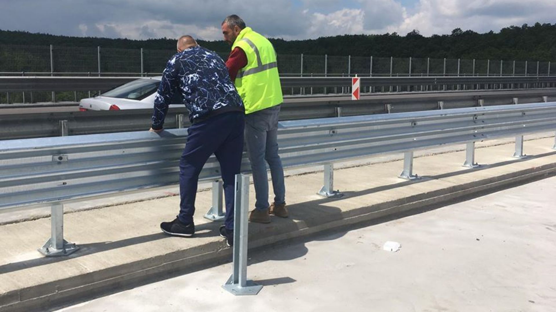 Премиерът Бойко Борисов направи проверка на ремонта на виадукта при