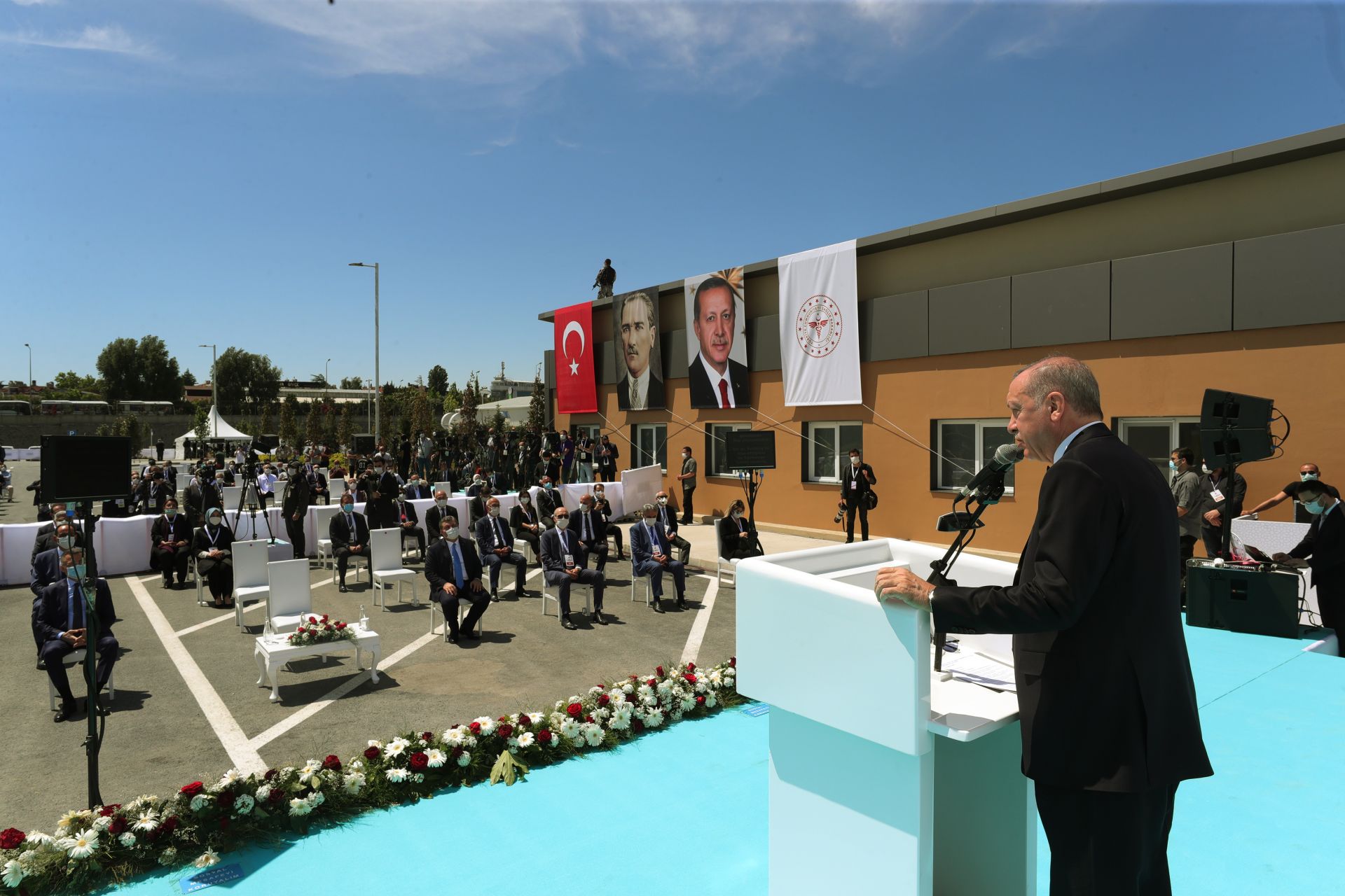 Извършихме скок в здравния туризъм, похвали се турският президент при откриването