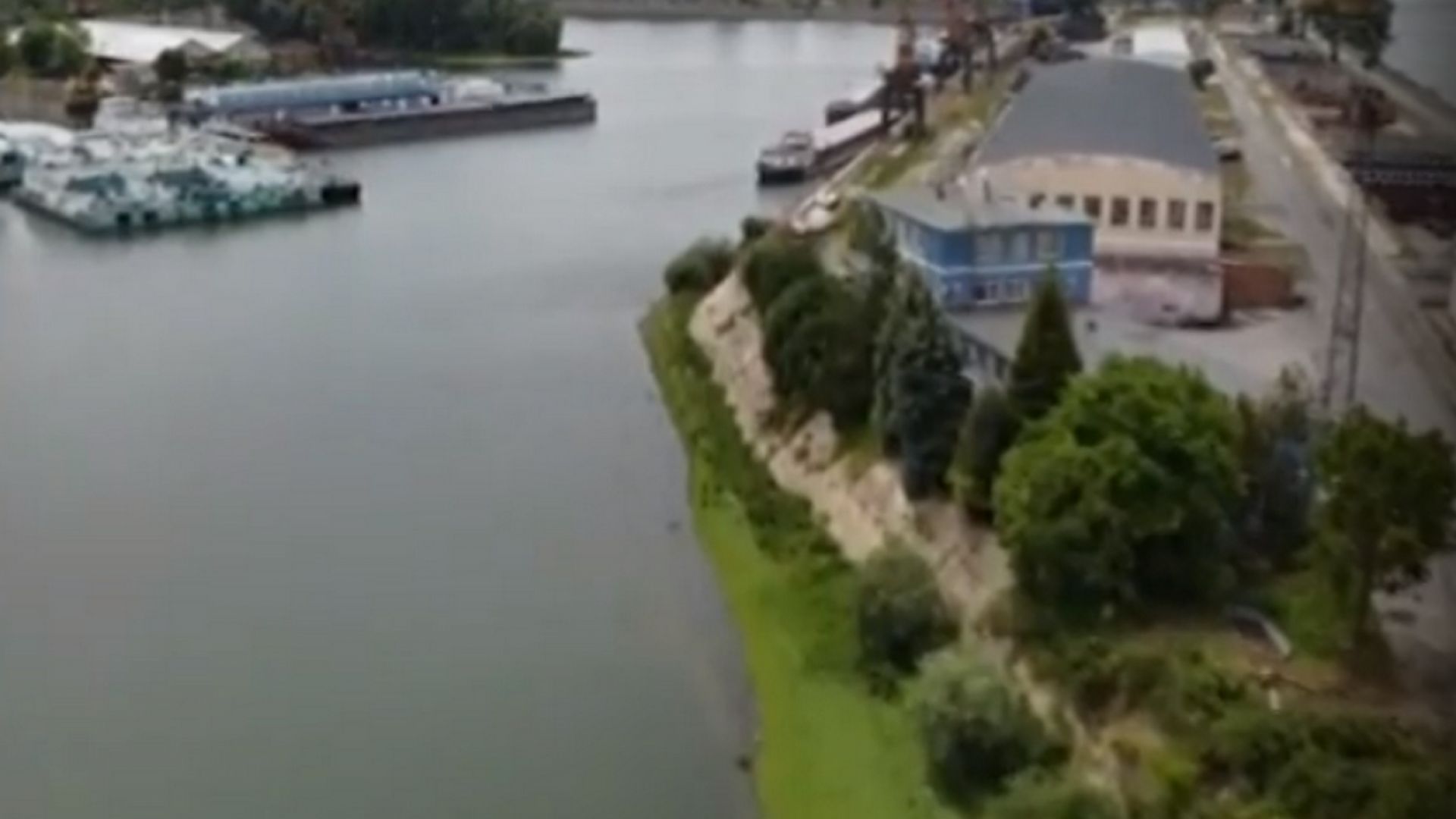 Близо 100 работници от обявената в несъстоятелност русенска корабостроителница вече