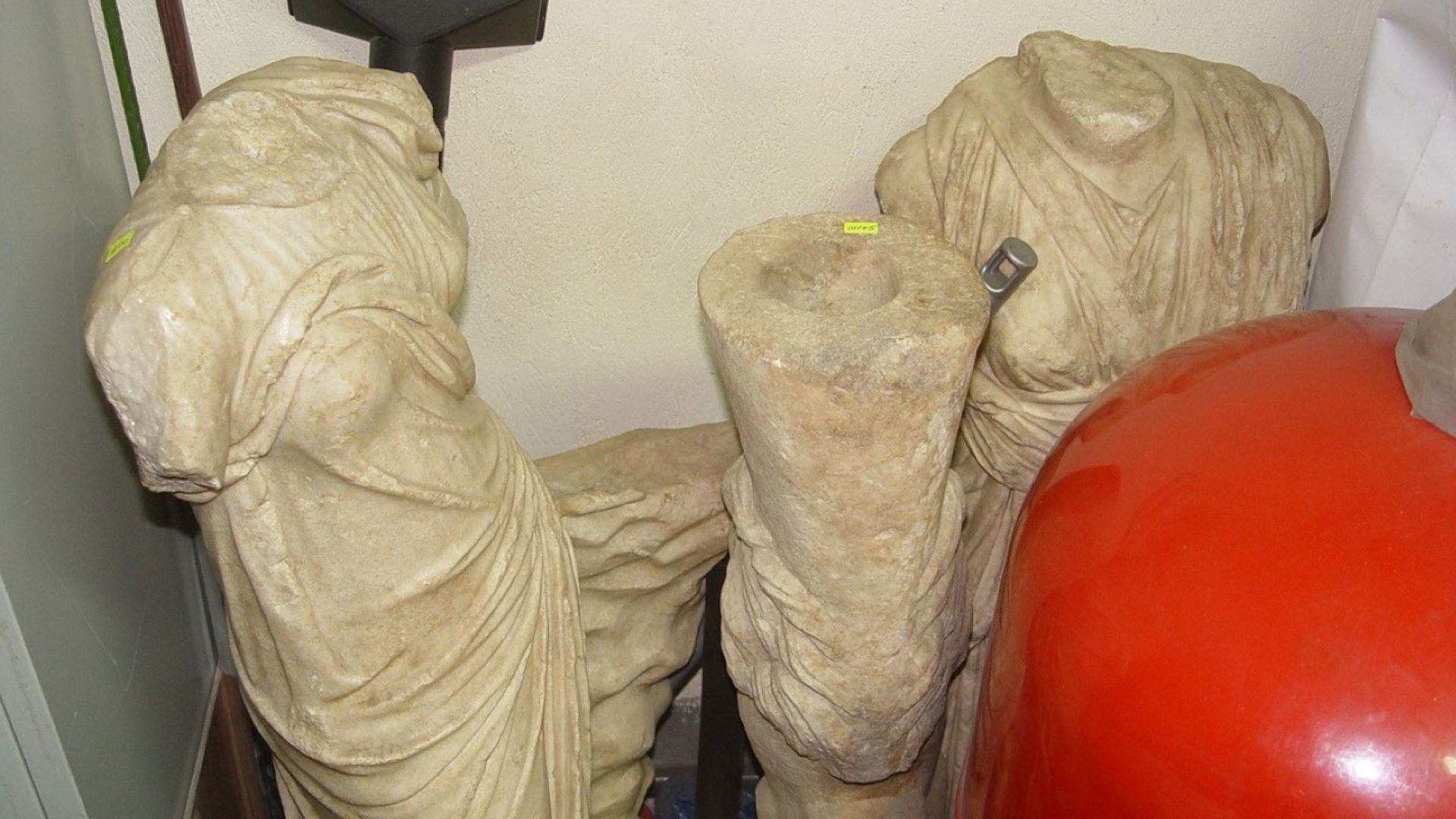 Специализираната прокуратура намери и иззе от офисите на обвиняемия бизнесмен