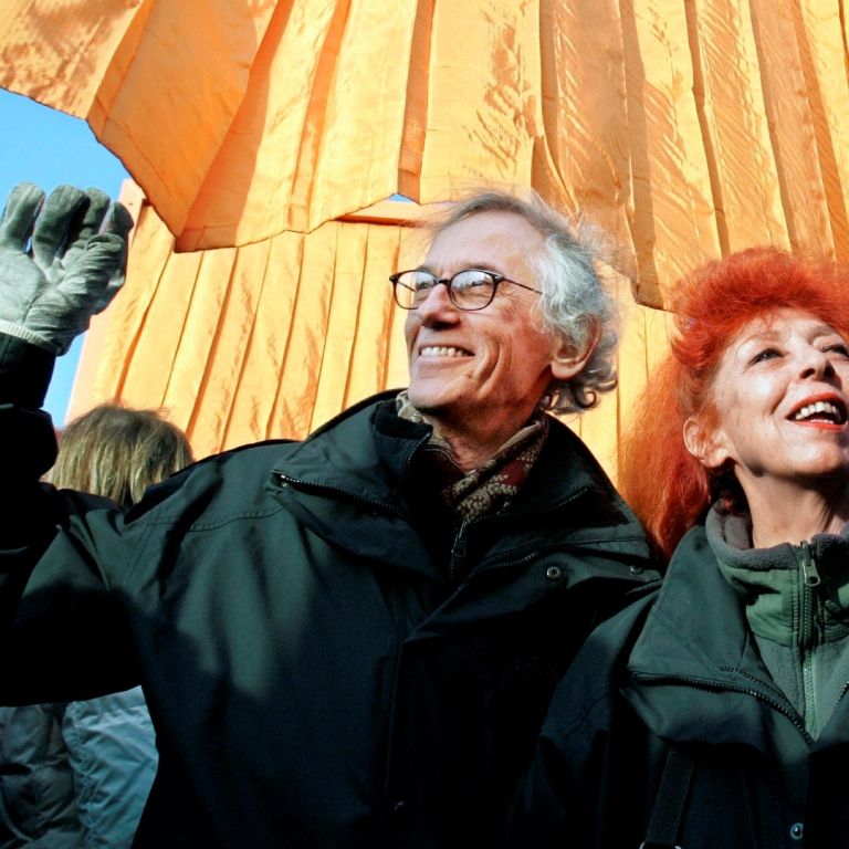 Париж преименува емблематичен площад в чест на Кристо и Жан-Клод