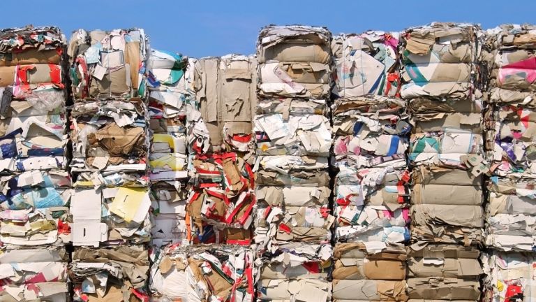 Израел превръща боклуци в аналог на пластмасата