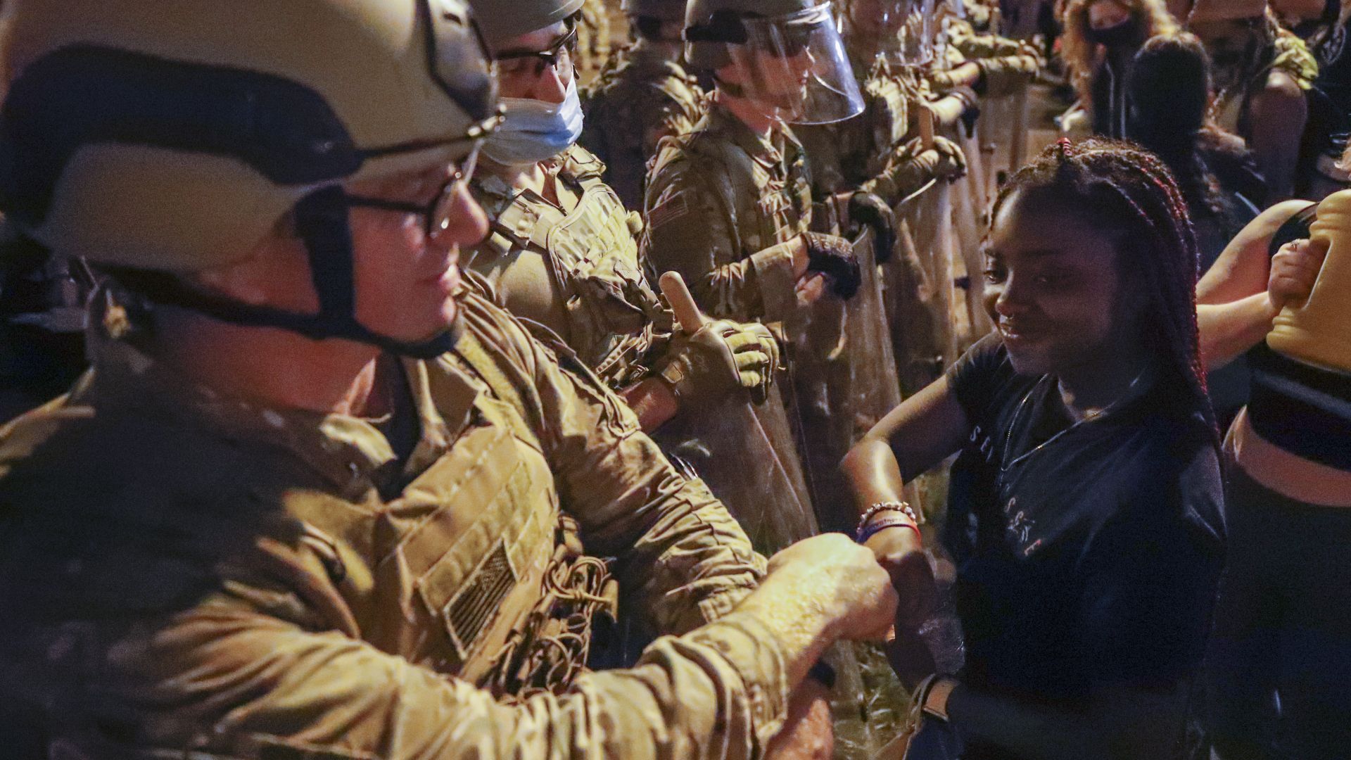 Продължават протестите в Европа и САЩ заради убийството на афроамериканеца