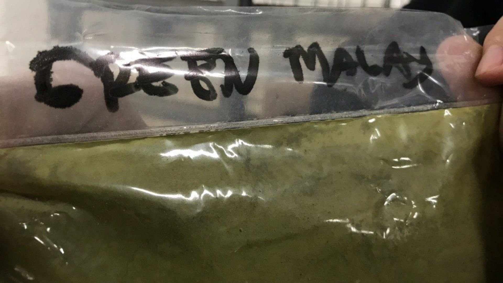Хванаха пратки с дрога от Индонезия, "маскирана" като чай