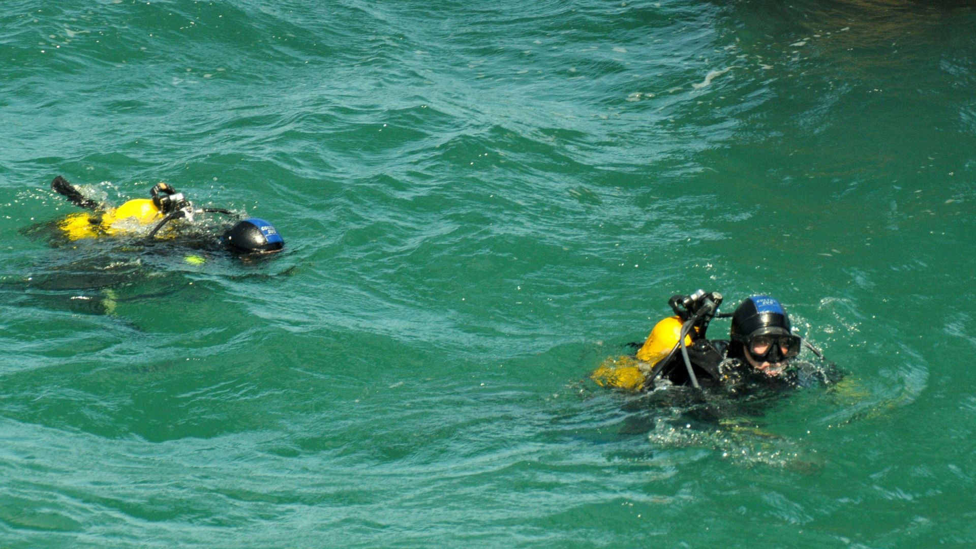 Млад мъж се удави, след като скочи от кея на централния плаж в Равда