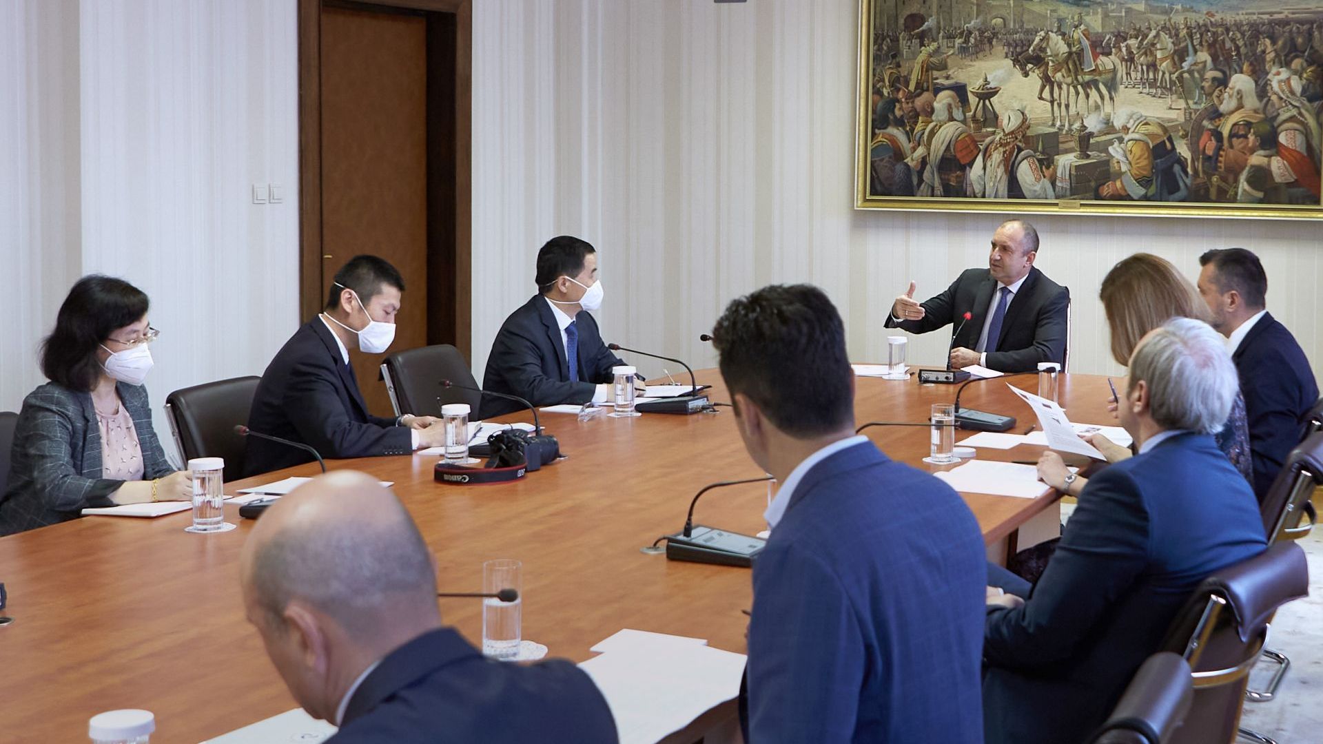 Президентът договори с Китай съвместен център за иновации в София
