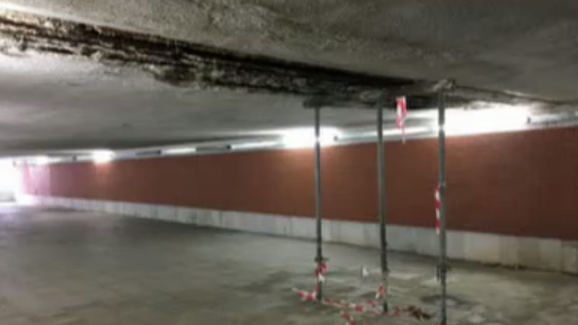 Повече от месец подлезът пред столичната Централна автогара е в