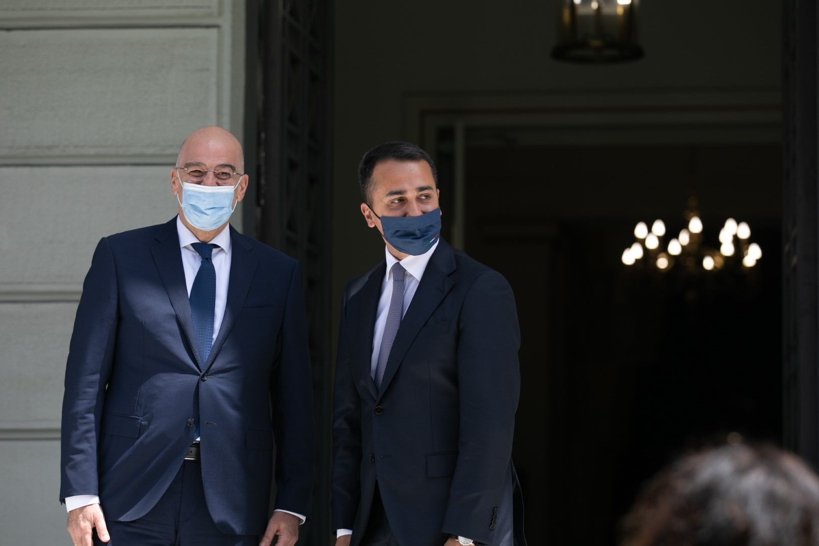 Министрите на външните работи на Гърция и на Италия Никос Дендиас и Луиджи ди Майо след подписване на споразумението
