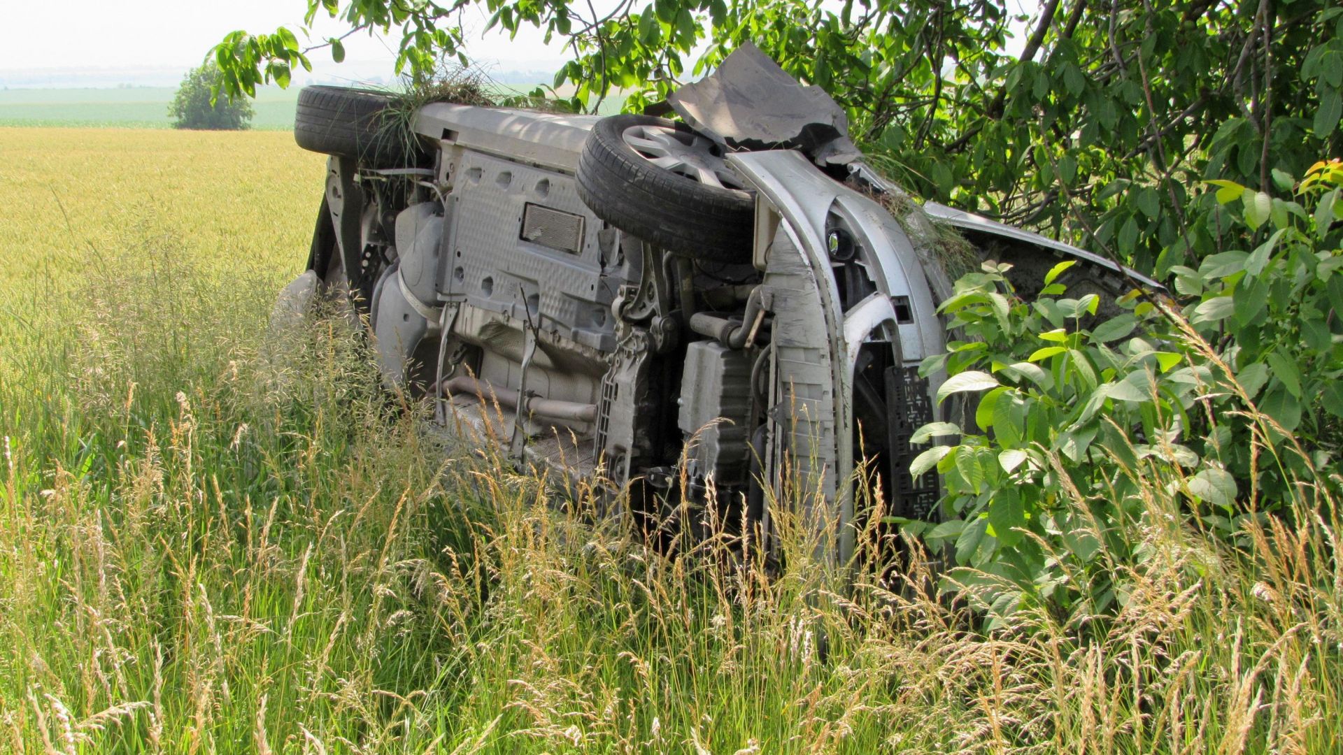 22 годишна шофьорка пострада при катастрофа станала днес преди обед на